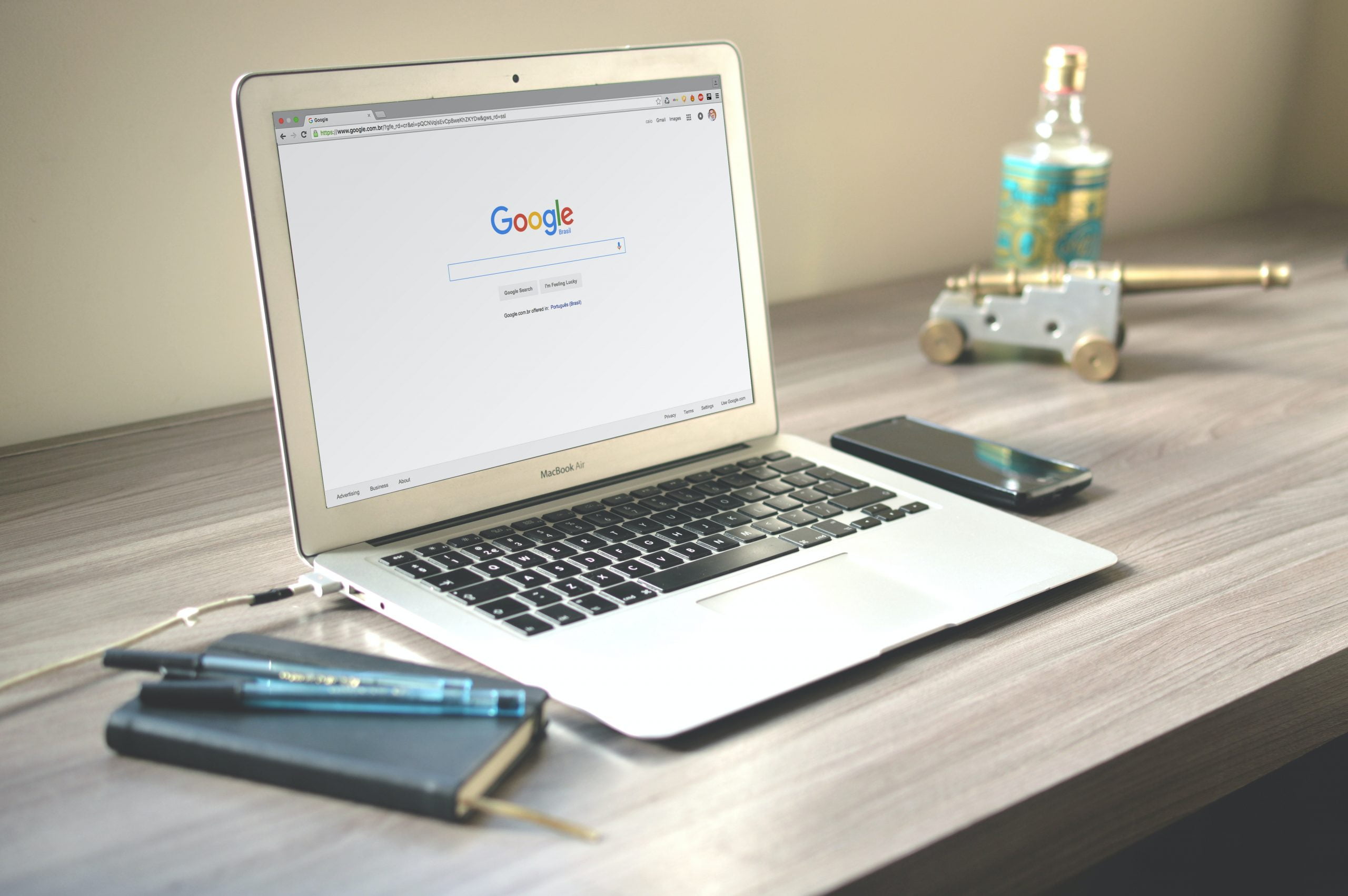 Google search engine marketing. SEO and PPC